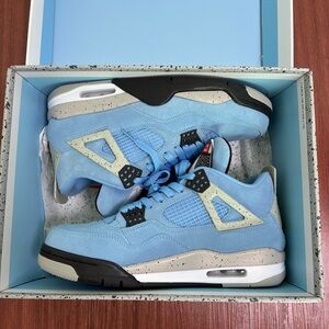 Jordan 4 University Blue-Men’s Retro Blue/White Sneaker